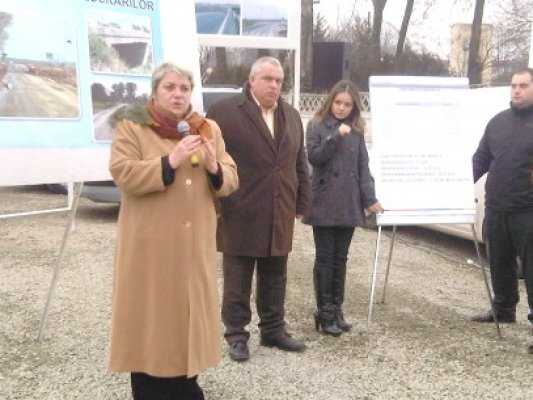 Constantinescu şi Palaz, la acelaşi eveniment: a fost inaugurată ruta DN2A-Nazarcea